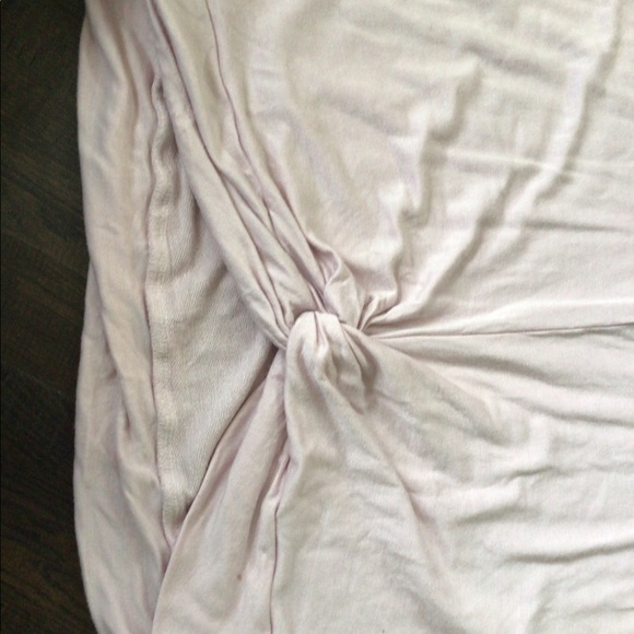 A zella blush pink, light weight sweatshirt. - Picture 3 of 4